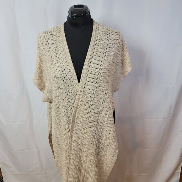 Steve Madden Open Weave Tacked Vest - Layered Looks Made Easy - Picture 3 of 8